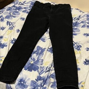 Everlane Women's Classic Black Skinny Jeans